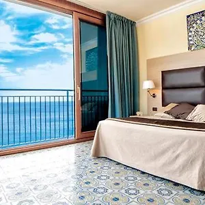 Appartamento A Picco Sul Mare, Taormina