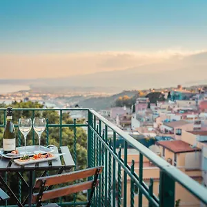 3* Bed & Breakfast Teatro Greco 39